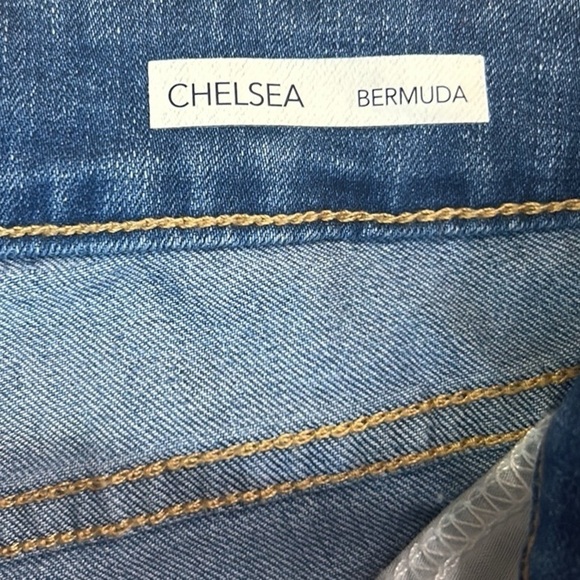 Code Bleu Chelsea Bermuda Raw Hem Denim Shorts Size 8 - Picture 4 of 10